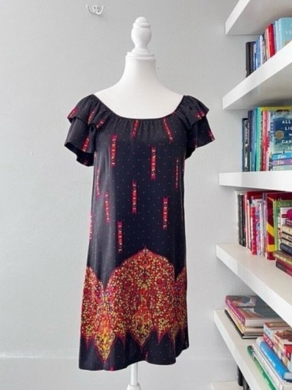 Tori Richard black Silk Off The Shoulder Dress size 4